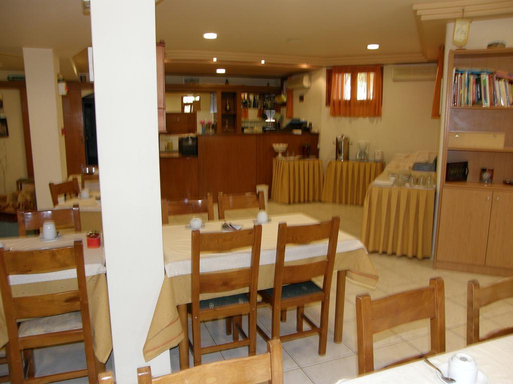 Megim Hotel Paleohóra Kültér fotó