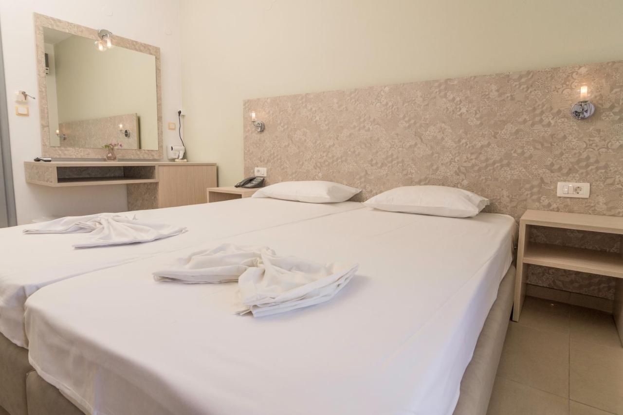 Megim Hotel Paleohóra Kültér fotó