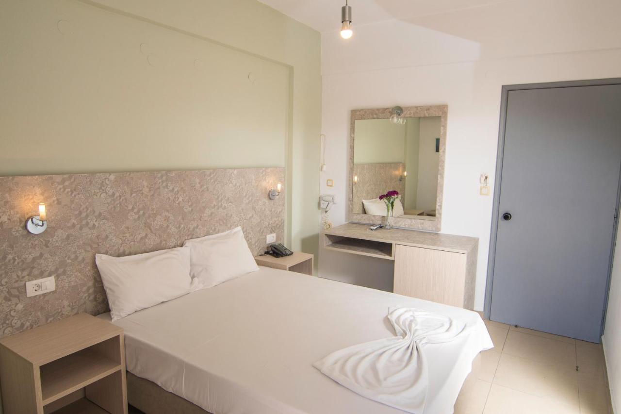 Megim Hotel Paleohóra Kültér fotó
